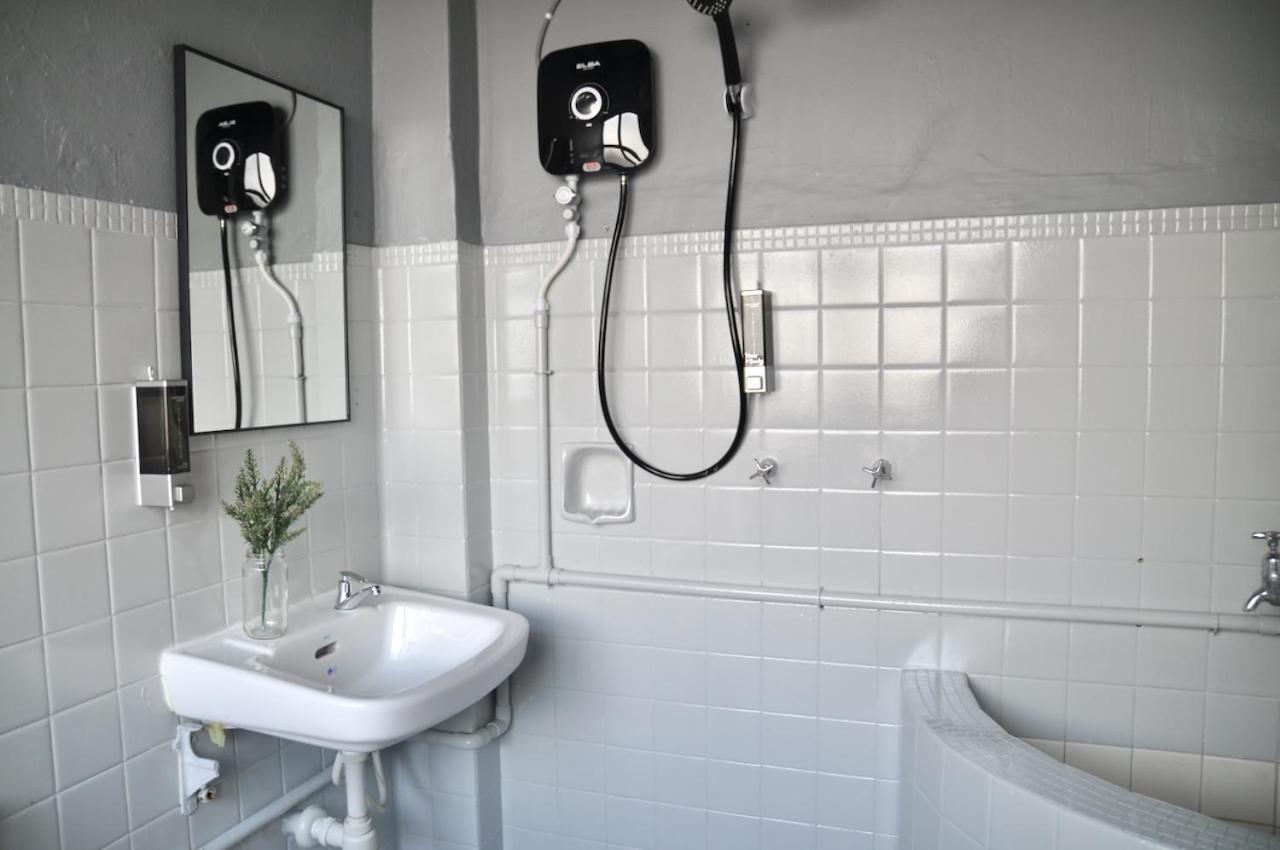 Grayhaus Inn איפוה מראה חיצוני תמונה